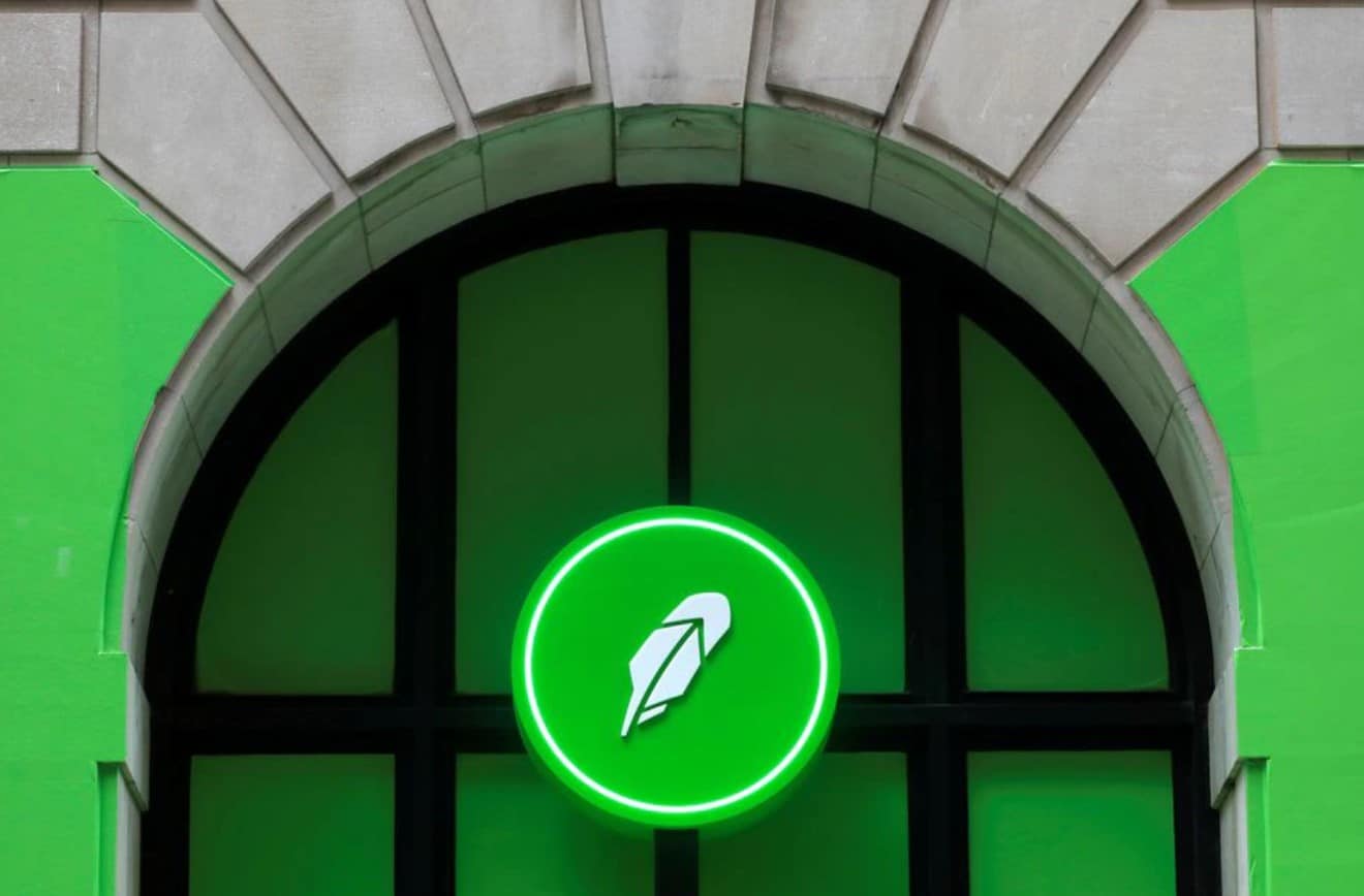 image DOJ to seize $465 million of Robinhood shares tied to Bankman-Fried