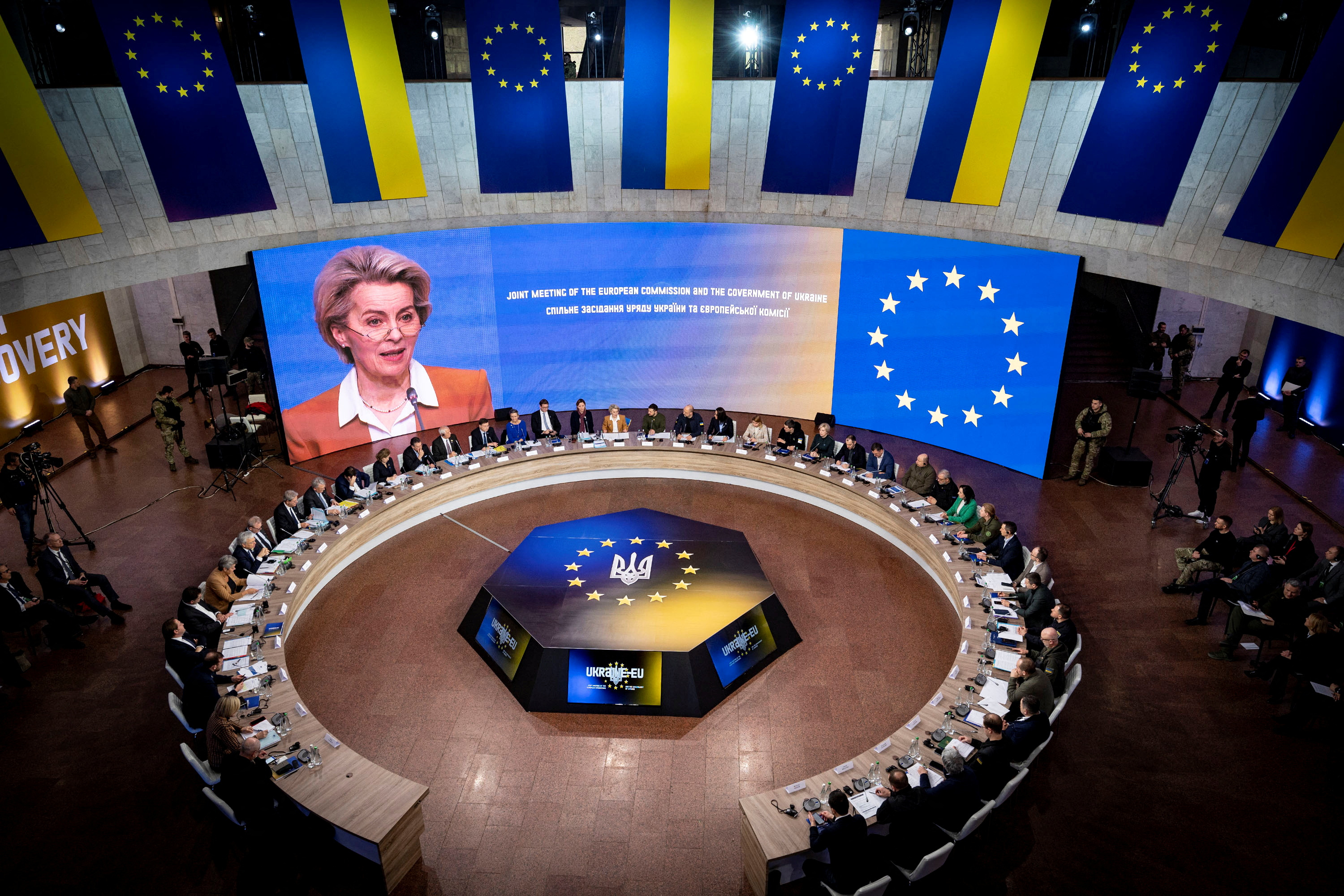 image EU-Ukraine wartime summit to deliver on some issues, disappoint on others