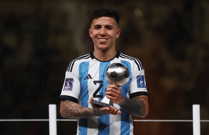 image Chelsea complete record signing of Benfica&#8217;s Fernandez