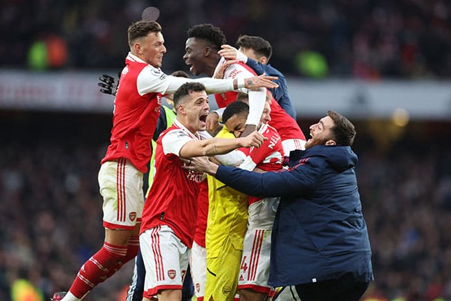 cover Last-gasp Arsenal fight back for dramatic win