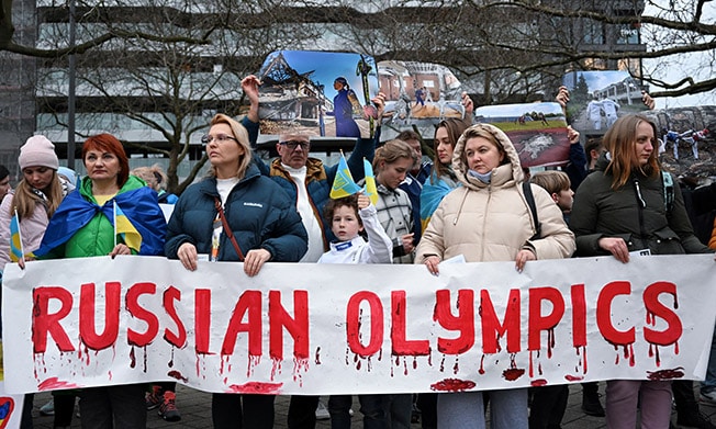image Ukraine says IOC retreating on principles over Russian athletes