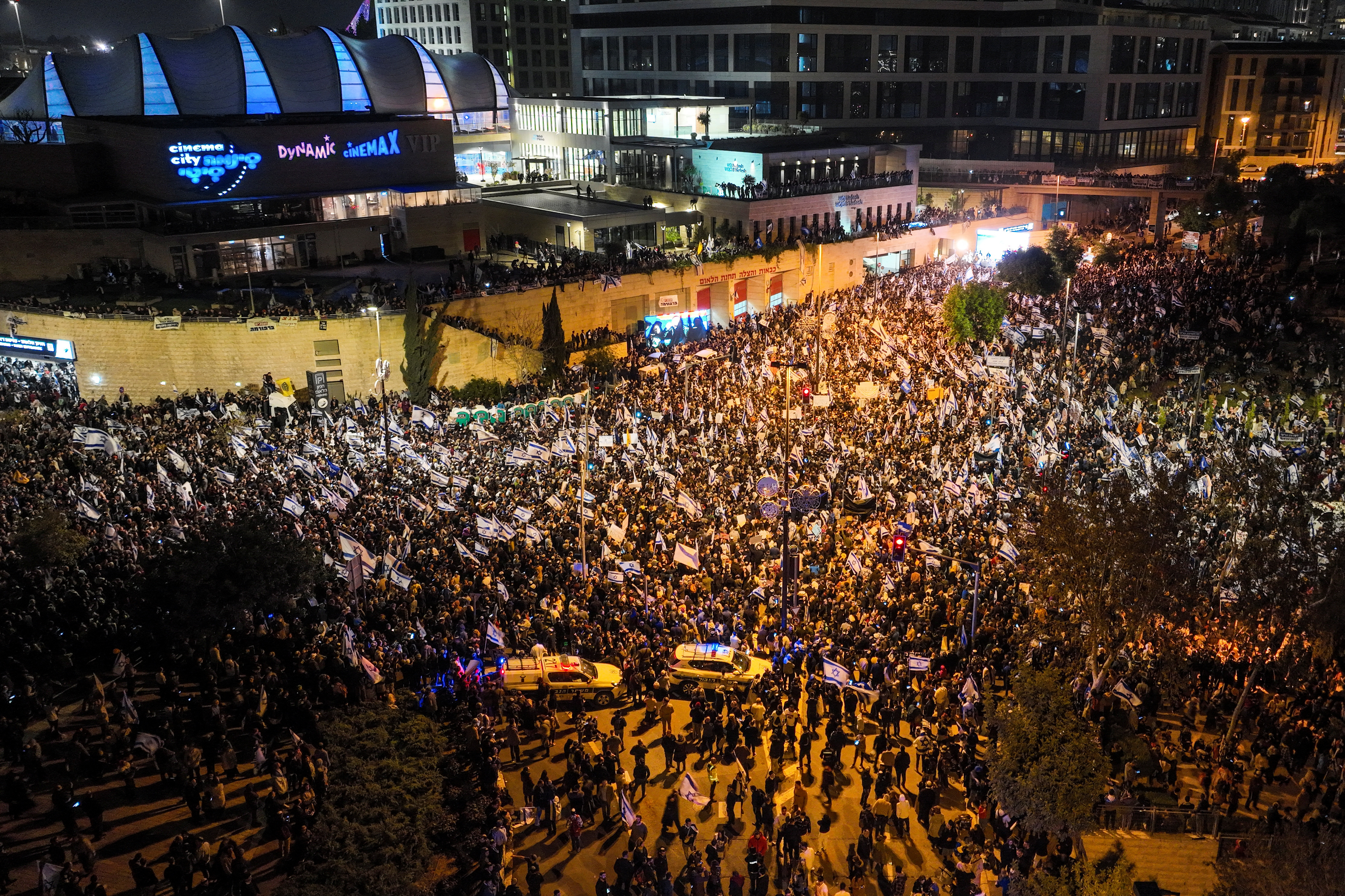 image Israeli government delays disputed judiciary bill amid mass protests