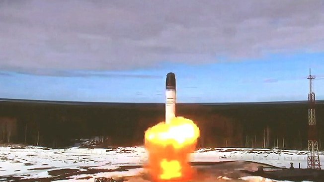 image Russia moves ahead with plan to deploy tactical nuclear weapons in Belarus