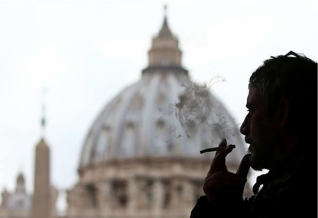 image Put that out! Italy ministers fume over proposed smoking ban