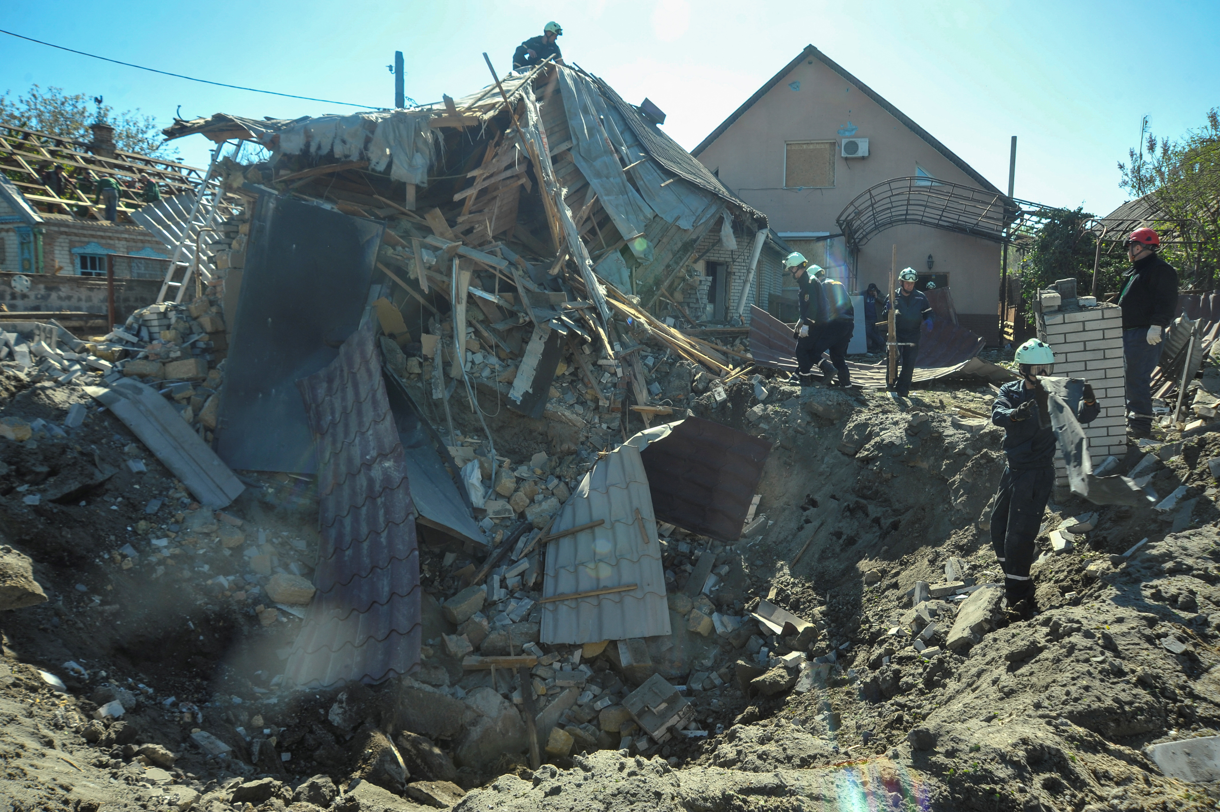 image Explosions heard in Kyiv, other Ukrainian cities &#8211; authorities