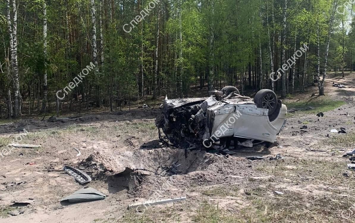 image Car bomb wounds pro-war Russian writer and kills his driver
