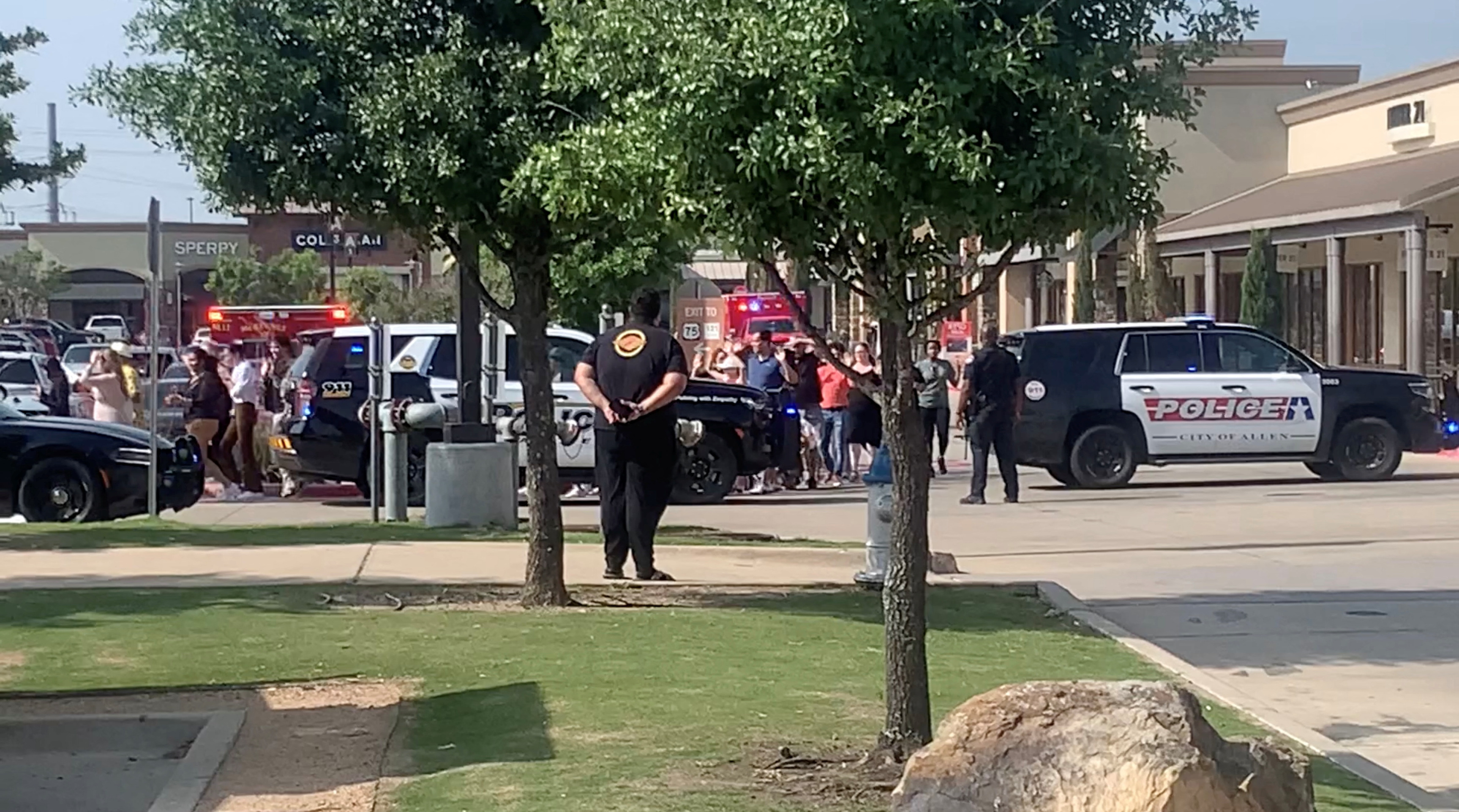 image At least 8 people killed by gunman at Texas mall; shooter killed by police