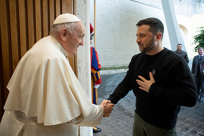 image Italy promises full support for Ukraine as Zelenskiy meets pope