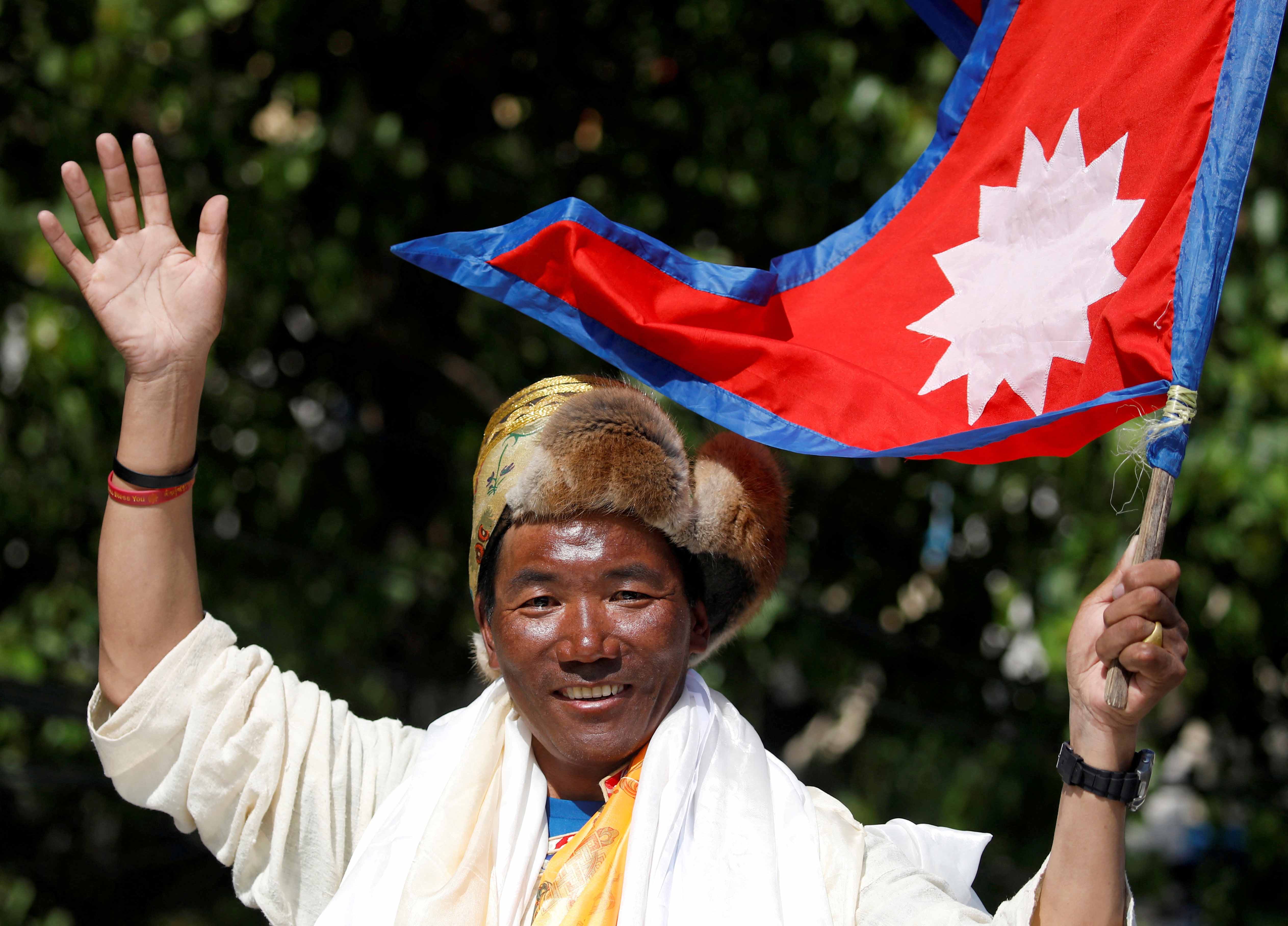 image &#8216;Very strong&#8217; Nepali sherpa sets Everest record with 27th ascent