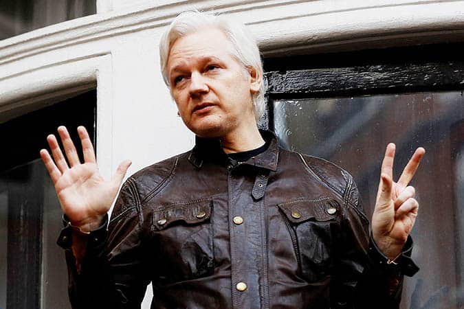 image Australian lawmakers meet US envoy to seek release of Assange