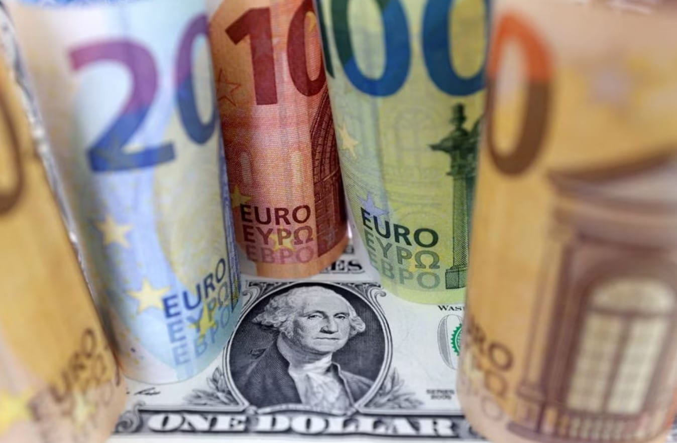 image Euro finds footing on hawkish policy remarks, lower energy prices