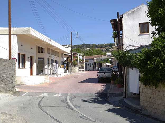 cover Fatal traffic accident in Paphos, autopsy to confirm causes