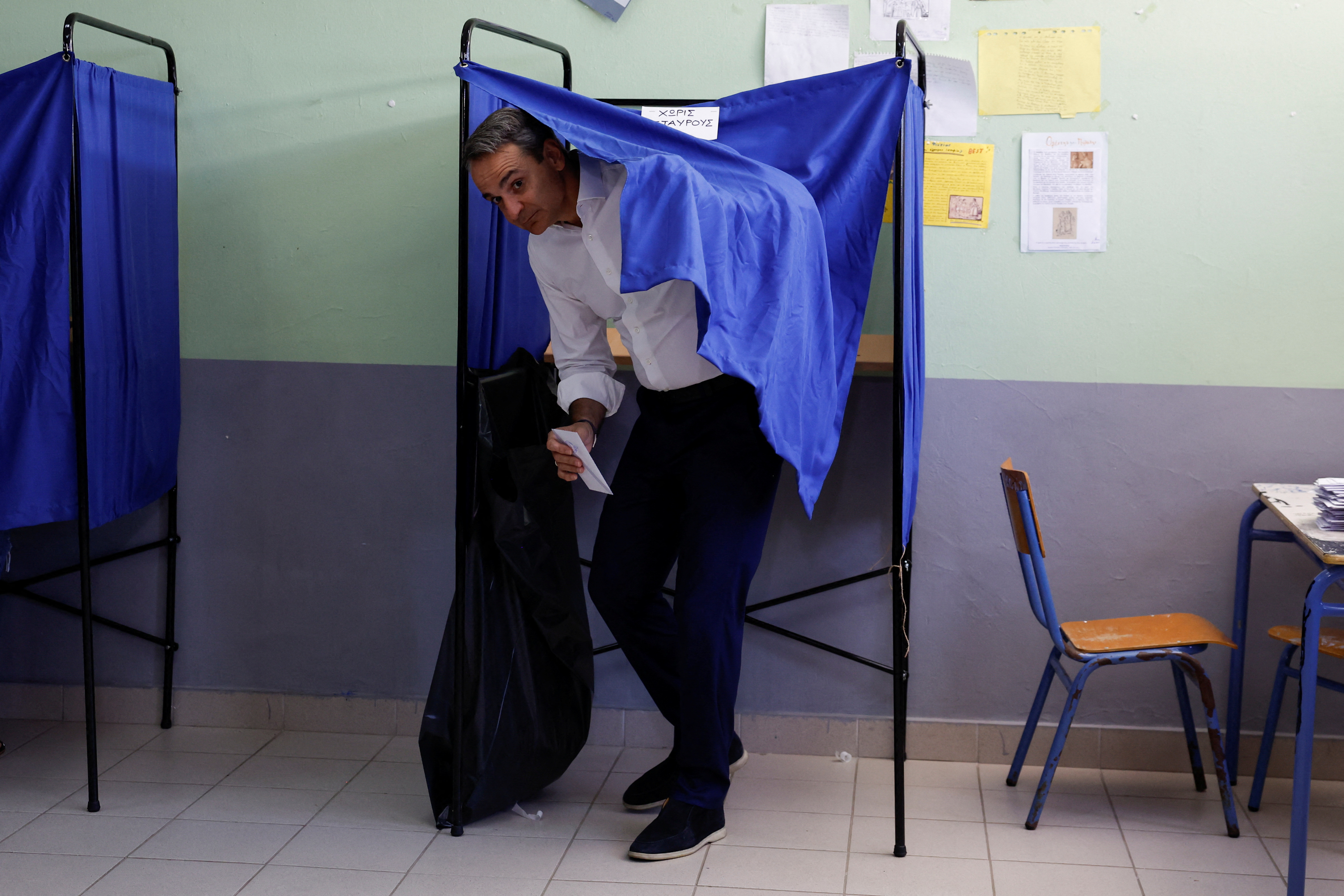 image Over 80 per cent of Greeks in Cyprus vote in repeat parliamentary elections