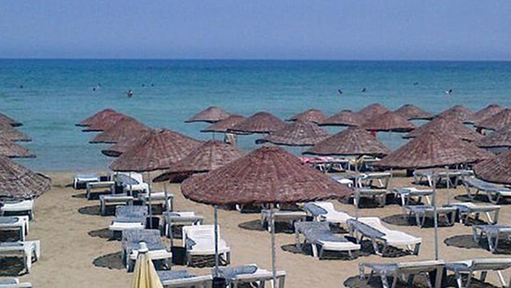 image Denial that Famagusta beach closed