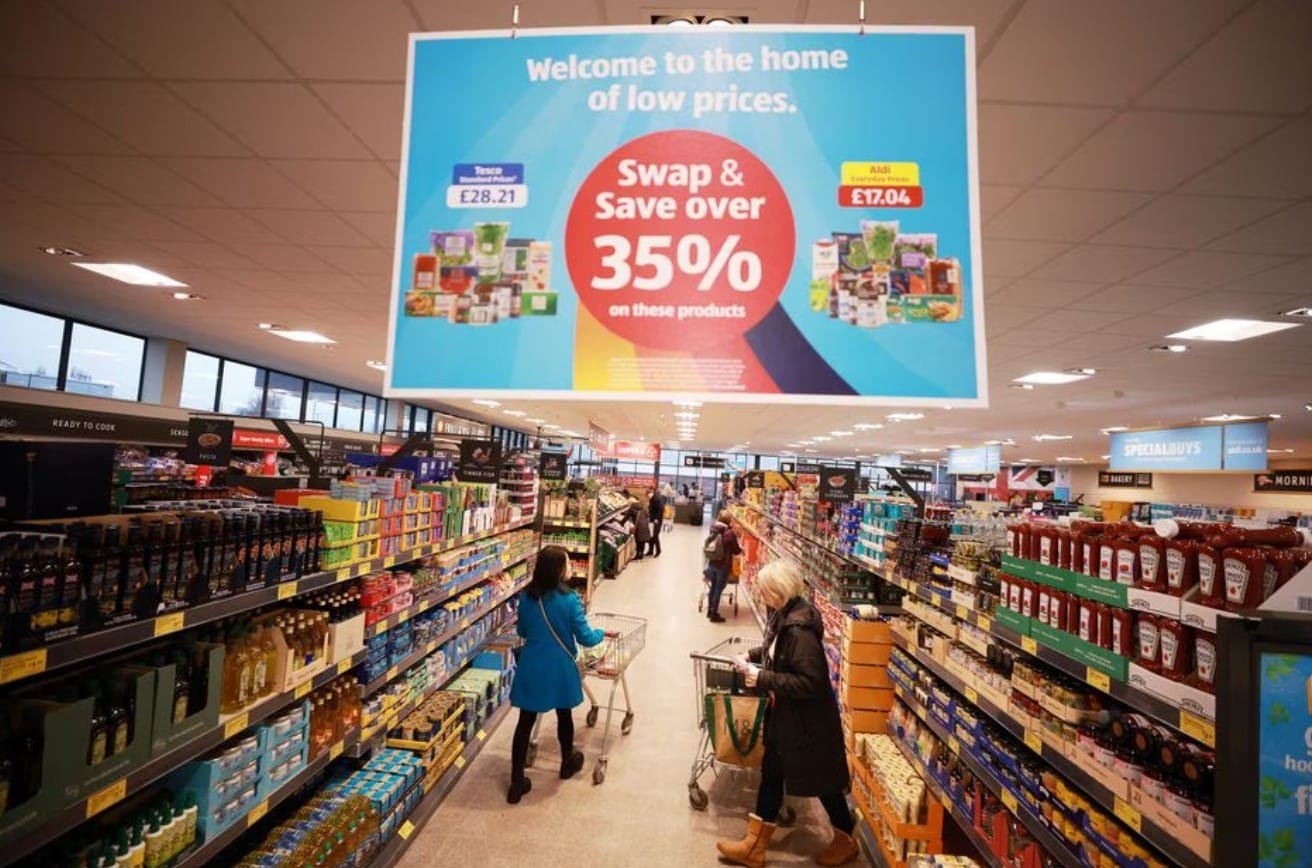 image Online&#8217;s share of UK grocery market dips as heat pushes shoppers to stores