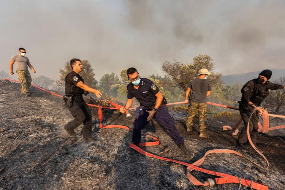 Wildfire burns near the village of Asklipieio, on the island of Rhodes, Greece, July 24, 2023. REUTERS/Nicolas Economou