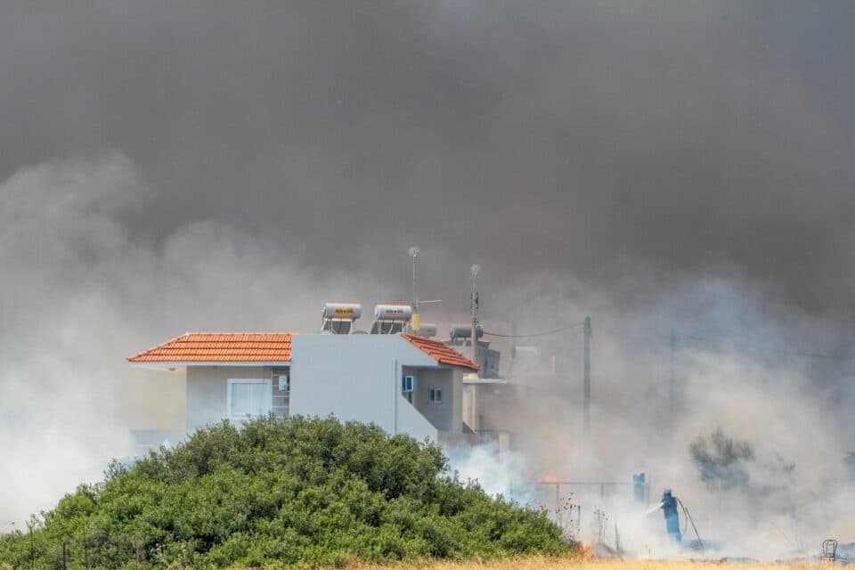 Wildfire burns in the village of Kiotari, in Rhodes, Greece, July 24, 2023. REUTERS/Lefteris Damianidis 