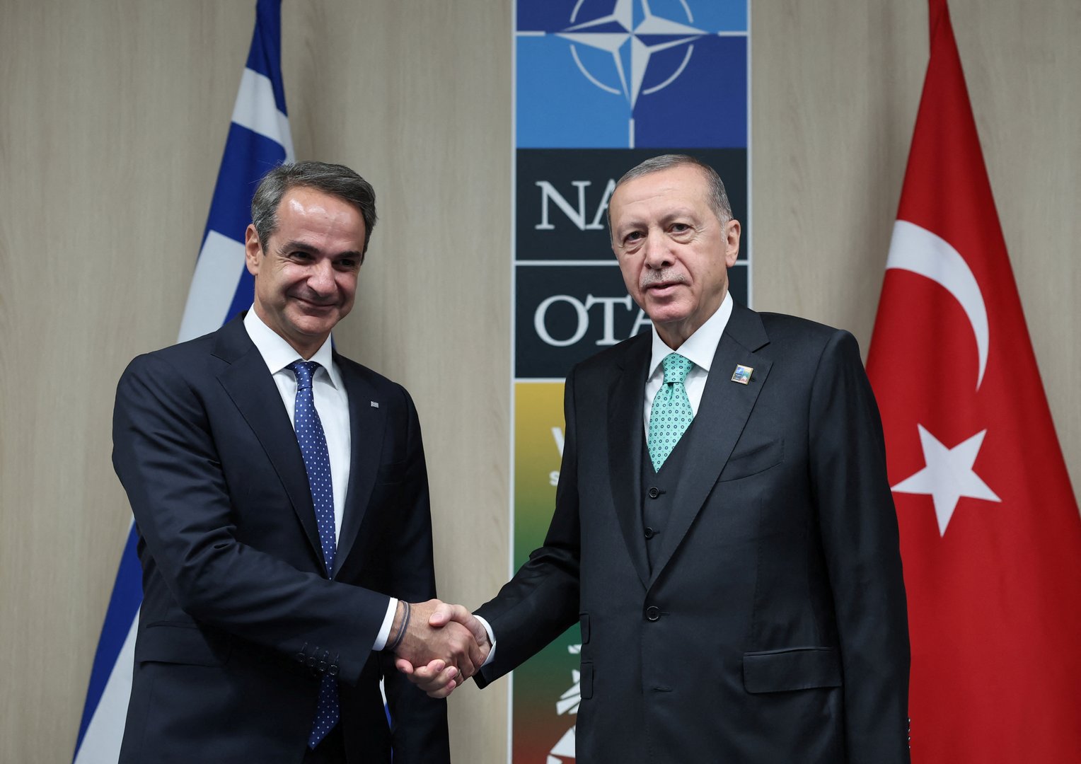 image Mitsotakis, Erdogan hail positive climate at Nato summit