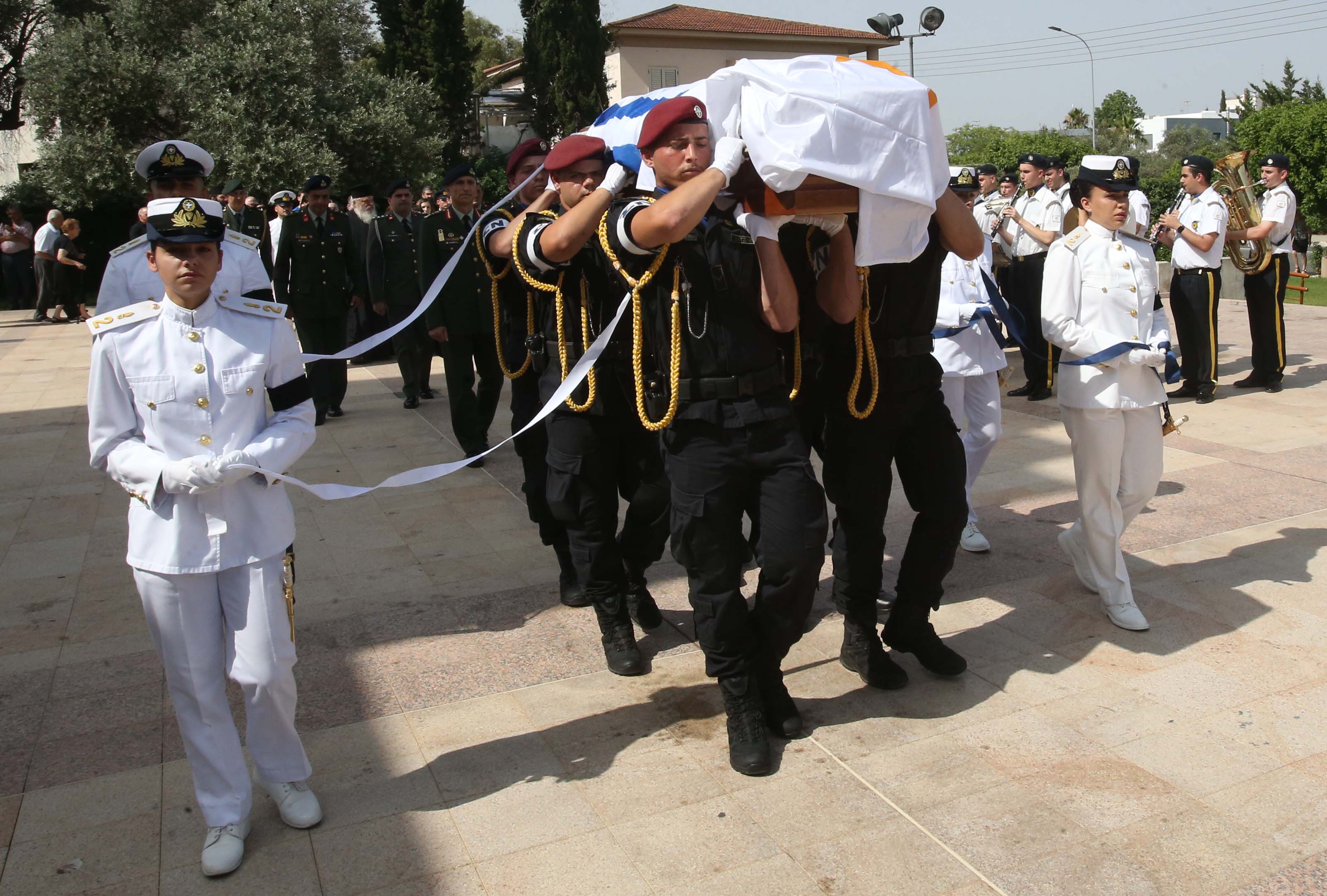 image Soldier’s funeral held in Nicosia