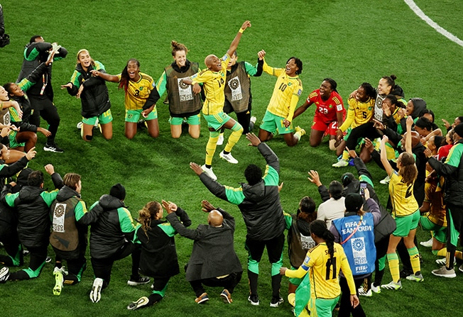 image Surprise winners, shock losers in World Cup group stage