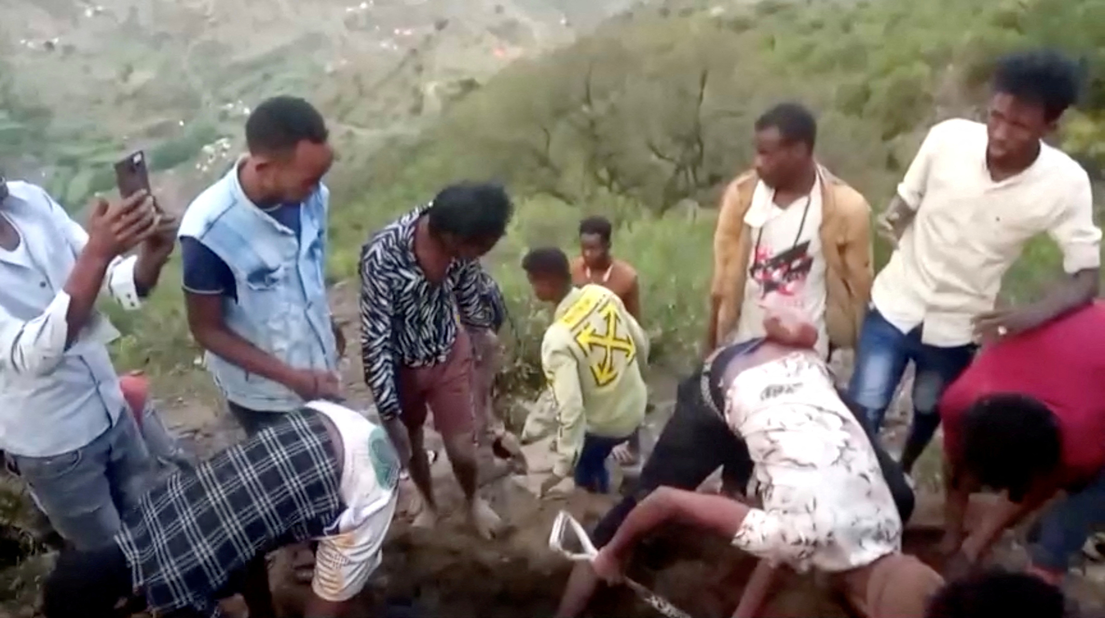 image Saudi border guards killed hundreds of Ethiopian migrants