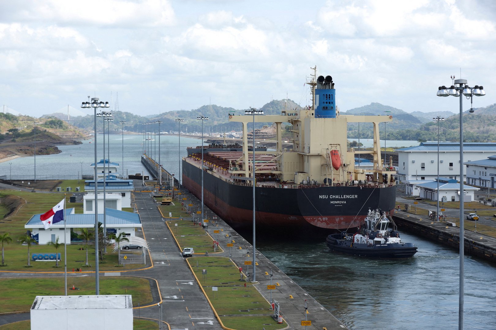 image Historic drought, hot seas slow Panama Canal shipping