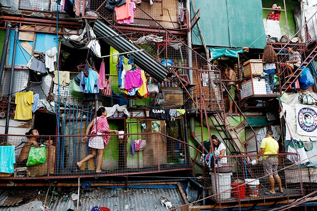 image Pandemic, inflation push 68m more in Asia into extreme poverty