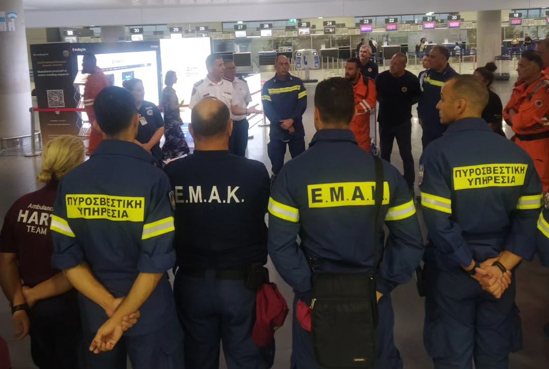 image Cypriot firefighting team arrives in Greece as wildfires rage (Updated)