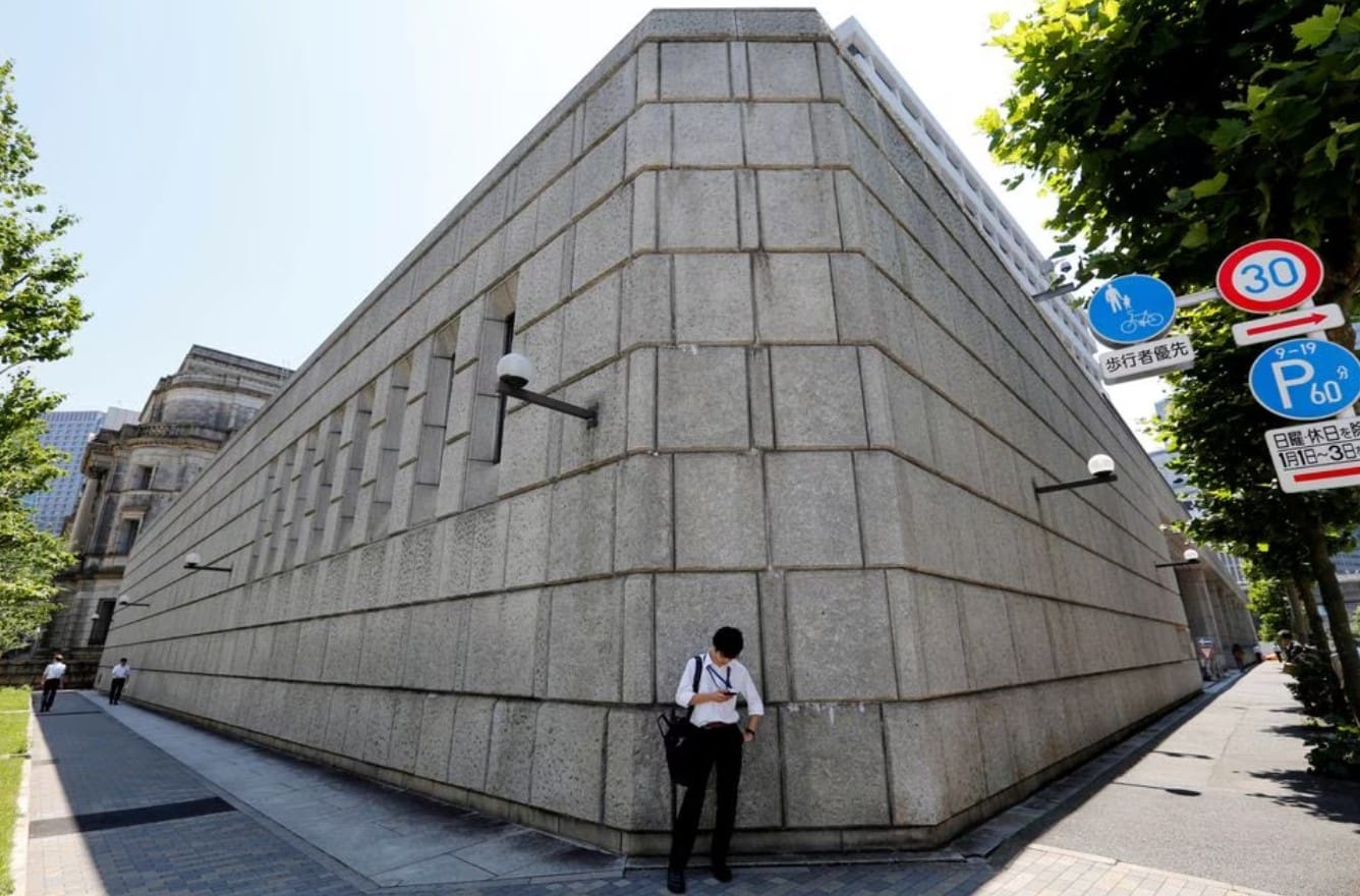 image Japan at &#8216;inflection point&#8217; in 25-year battle with deflation, government says
