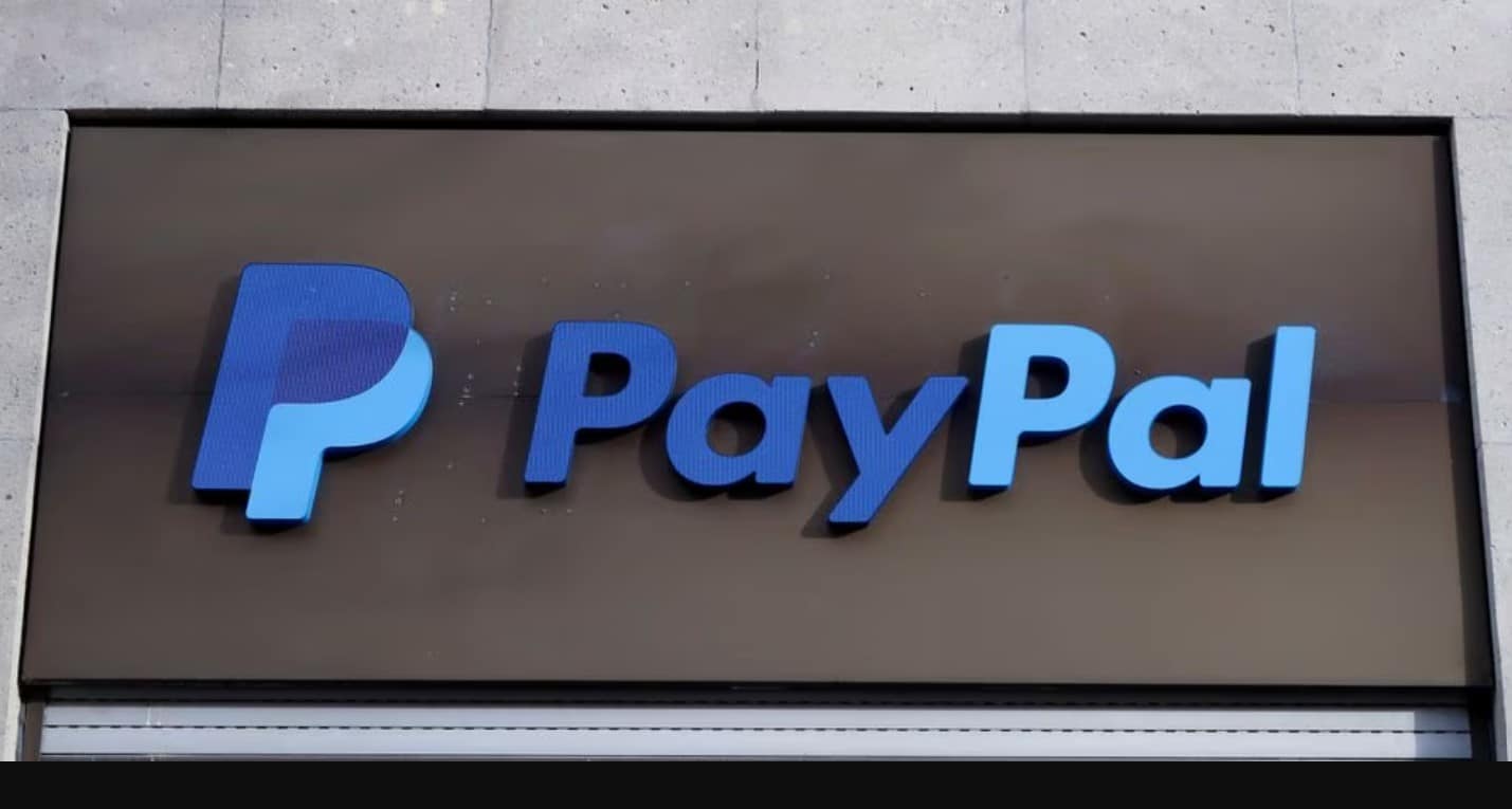 image PayPal launches dollar-backed stablecoin, boosting shares