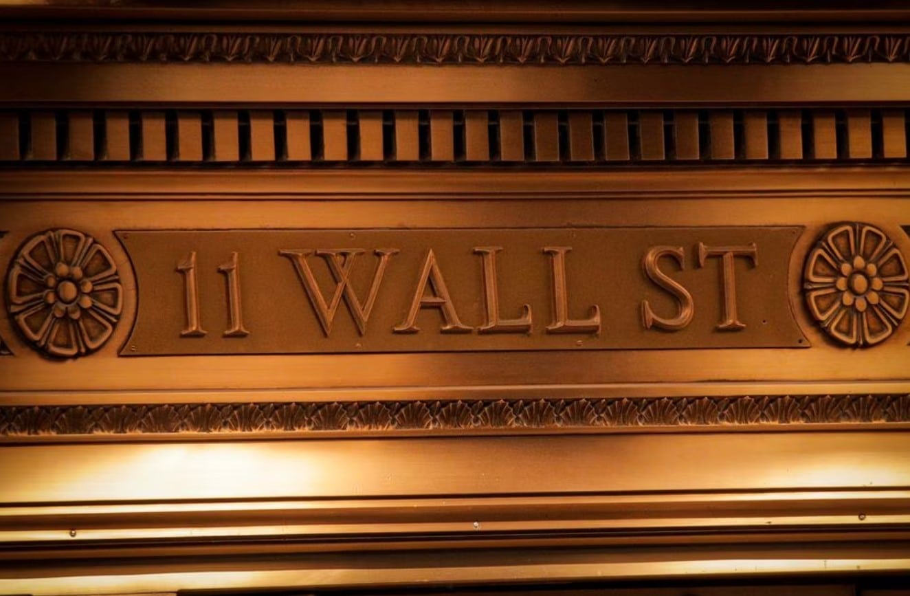 image Accelerating US economy sideswipes markets