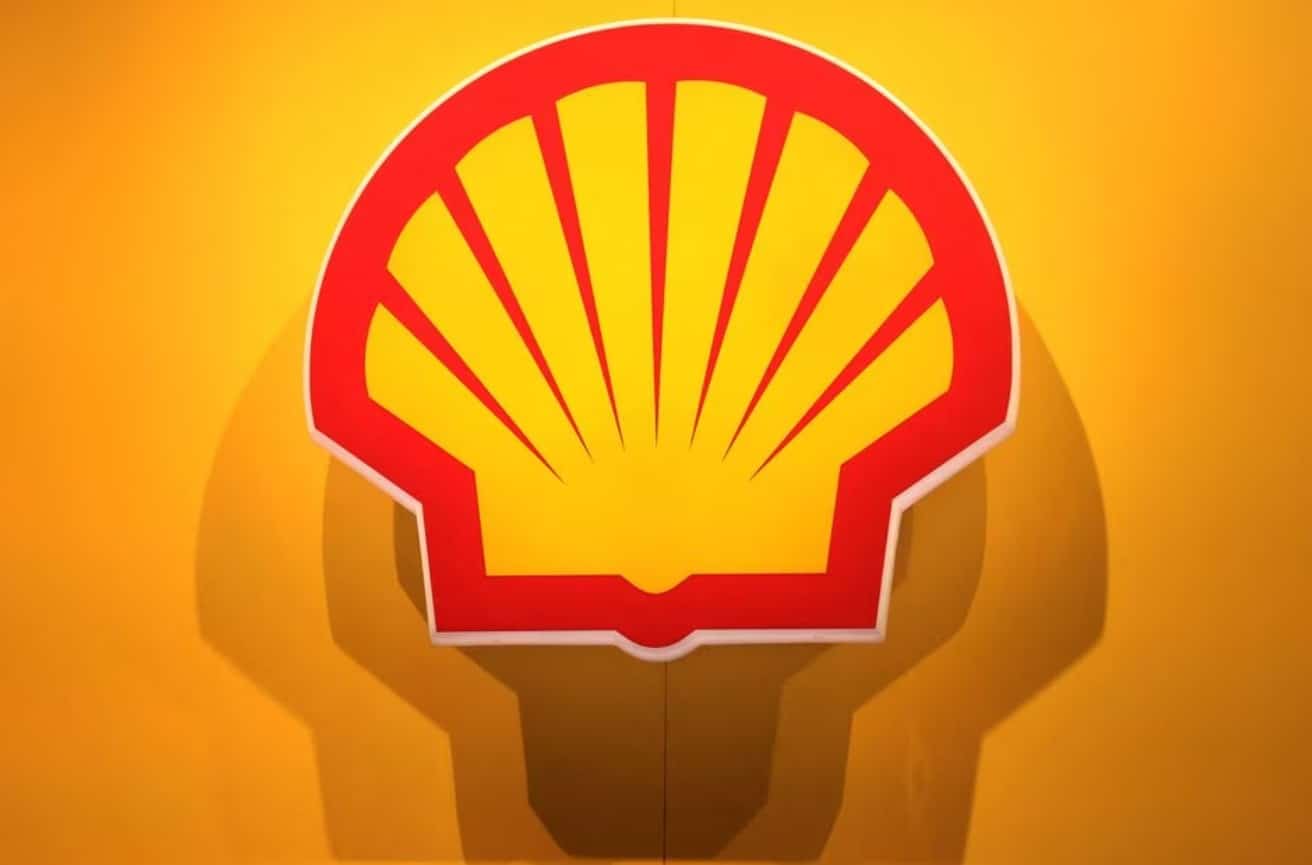 cover Shell ditched major works on giant LNG facility in favour of quick fix