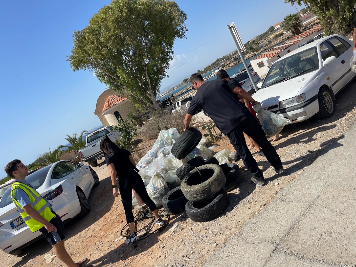 image Nearly 300 kilogrammes of trash removed in Larnaca beach cleanup