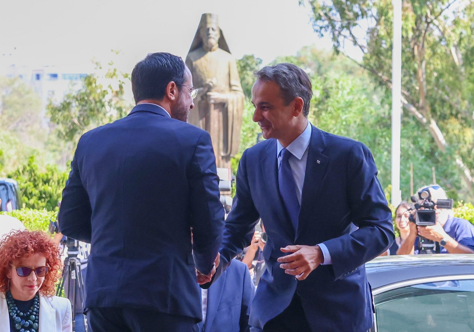 cover Christodoulides spoke to Greek PM Mitsotakis ahead of key meetings
