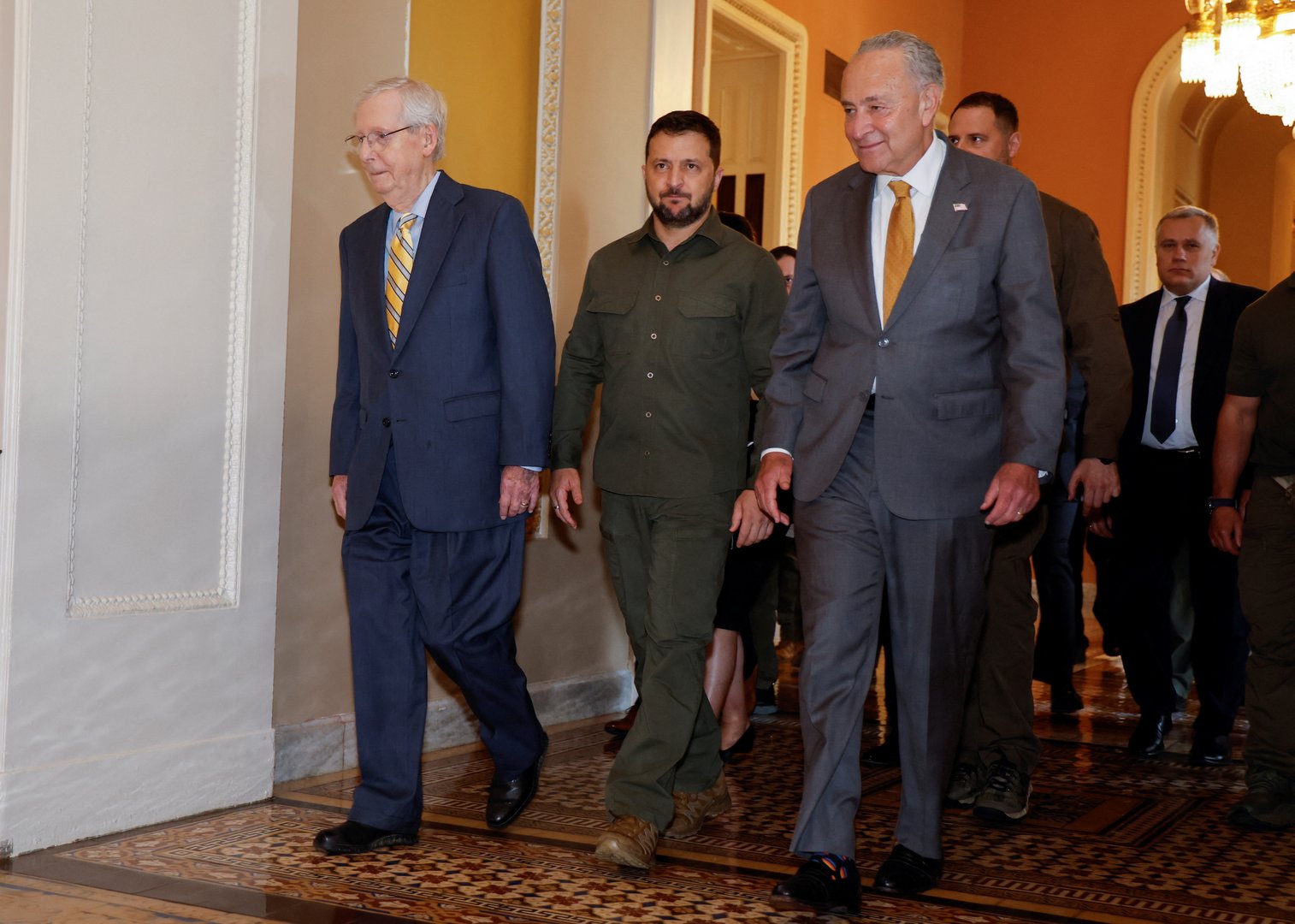 image Zelenskiy appeals to US lawmakers amid questions over military aid