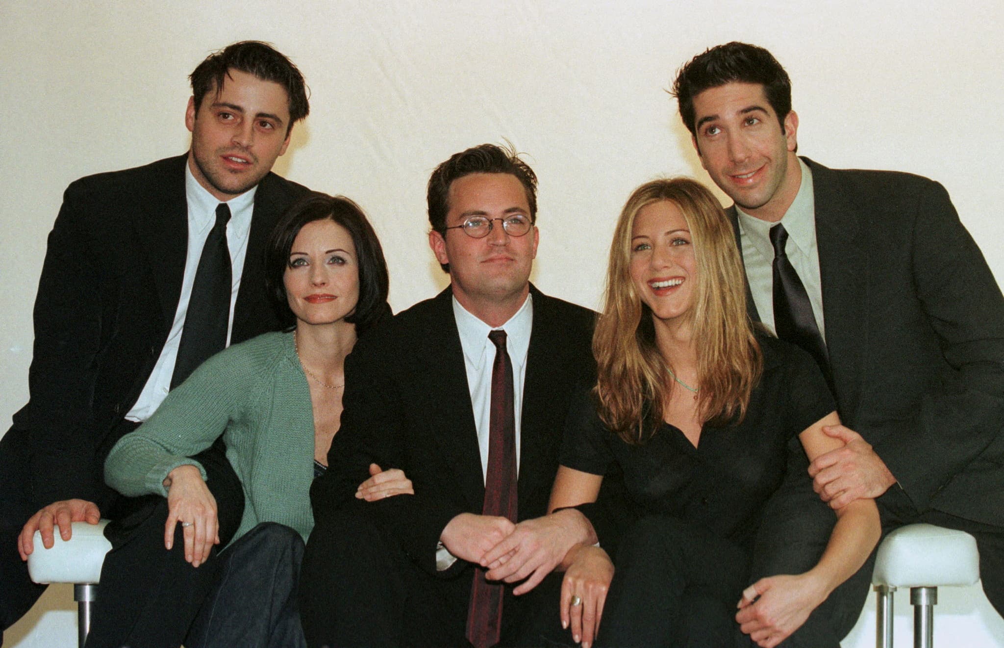 Friends Star Matthew Perry Dead At 54 Cyprus Mail