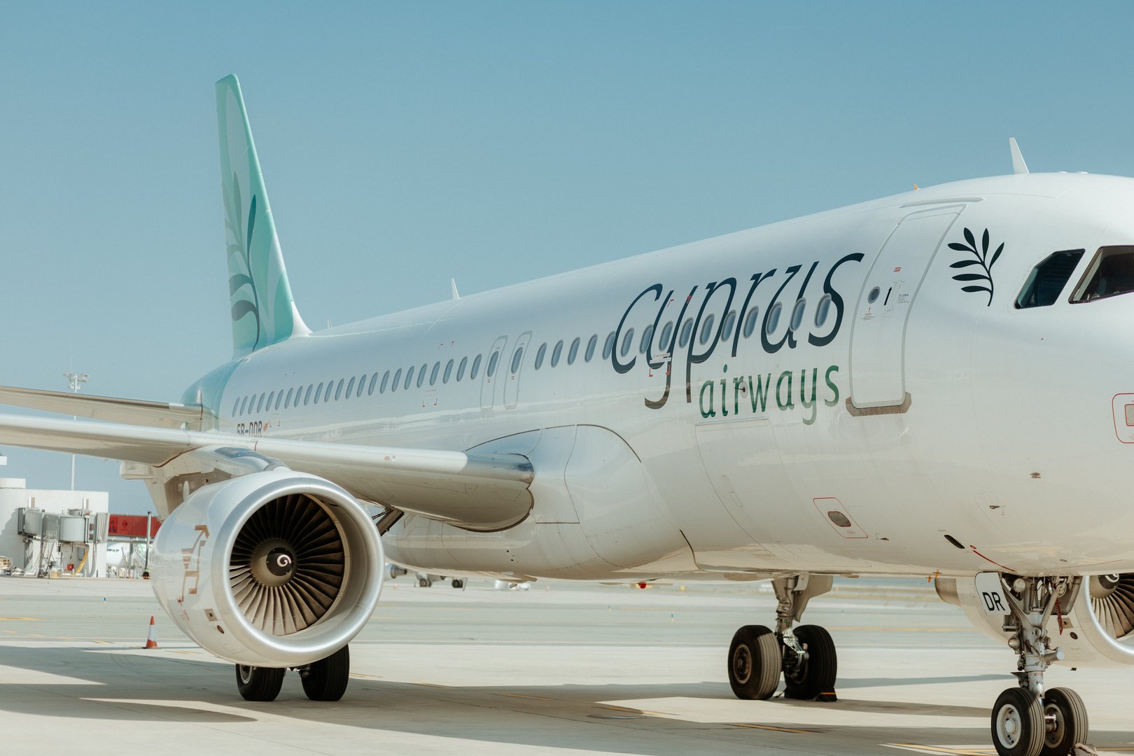 cover Technical fault strands Cyprus Airways flight in Paris