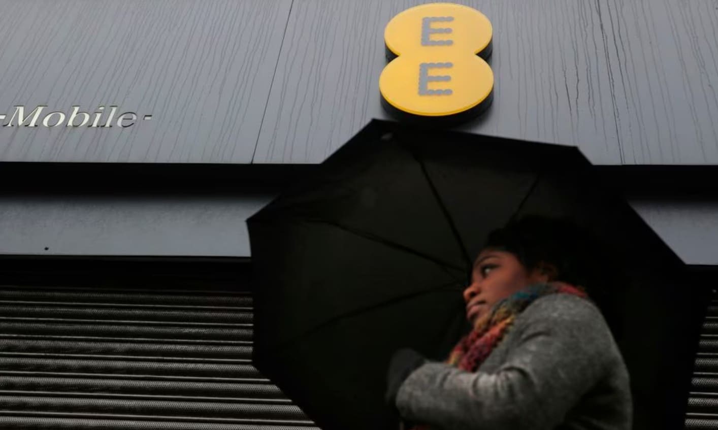 image UK mobile operator EE eyes growth from new retail platform