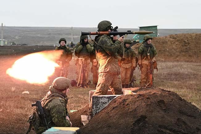 image Russia pummels east Ukrainian town of Avdiivka in heavy fighting