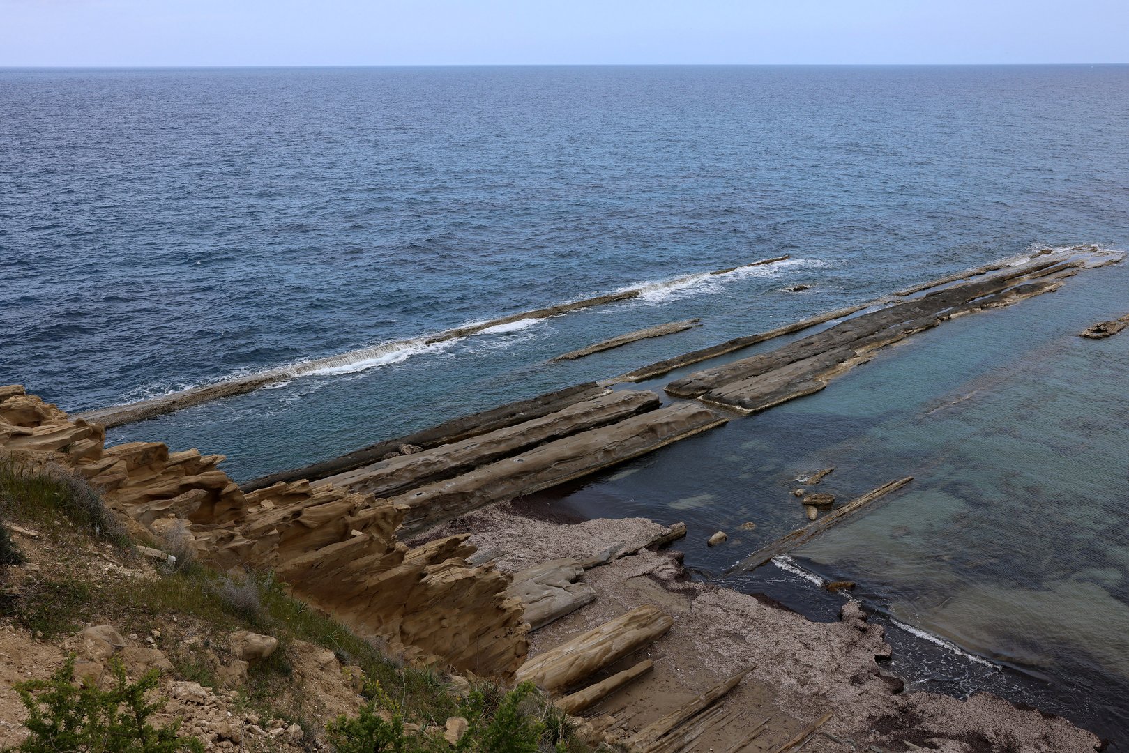 image Geological formation in Davlos wows observers (Video)
