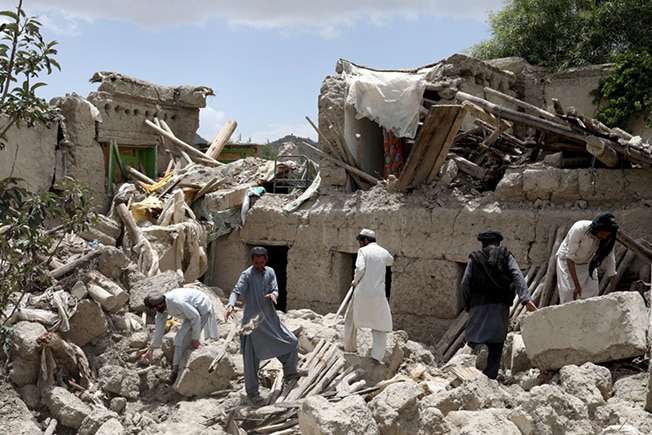 cover At least 15 dead in Afghanistan earthquakes