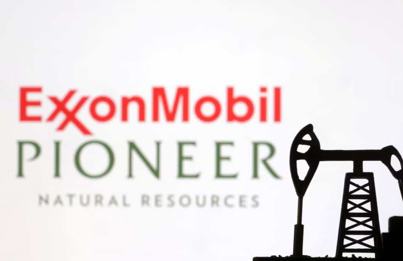 image Exxon set to buy shale rival Pioneer for $60 billion in stock