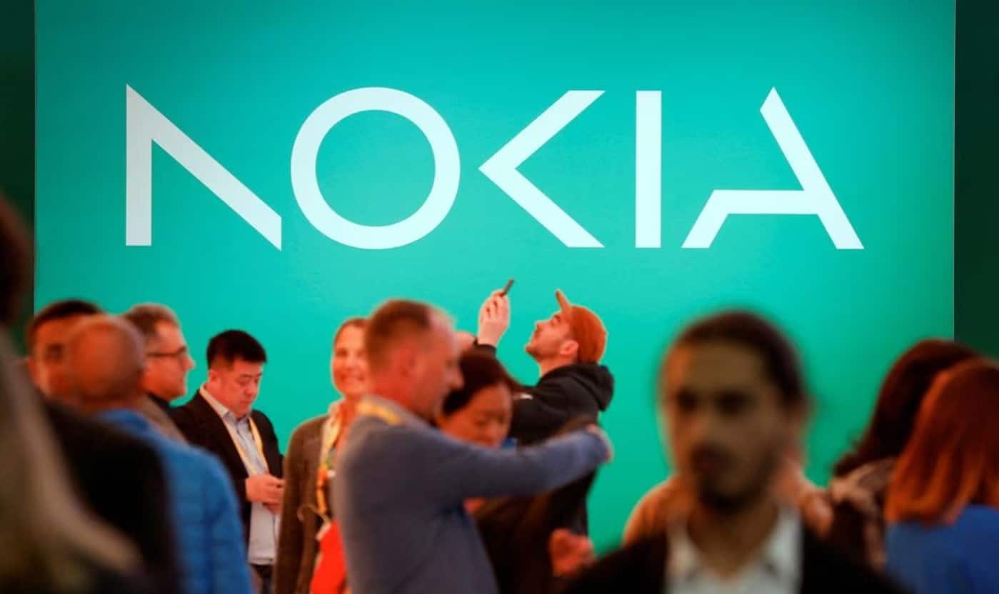 image Nokia to cut up to 14,000 jobs as US demand shrinks