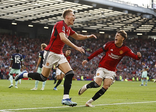 cover McTominay late late show as Man United sink Brentford