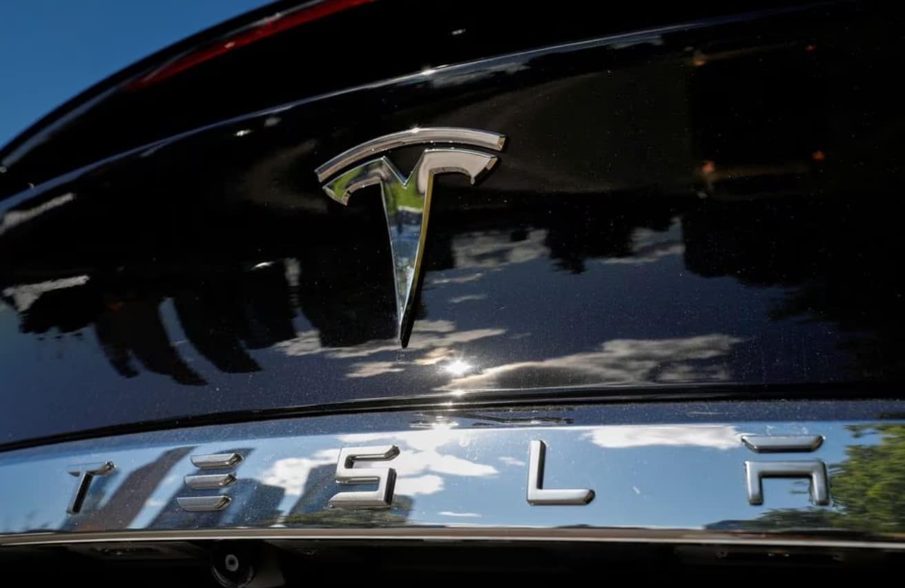 image US electric-vehicle sales hit record high, Tesla loses market share