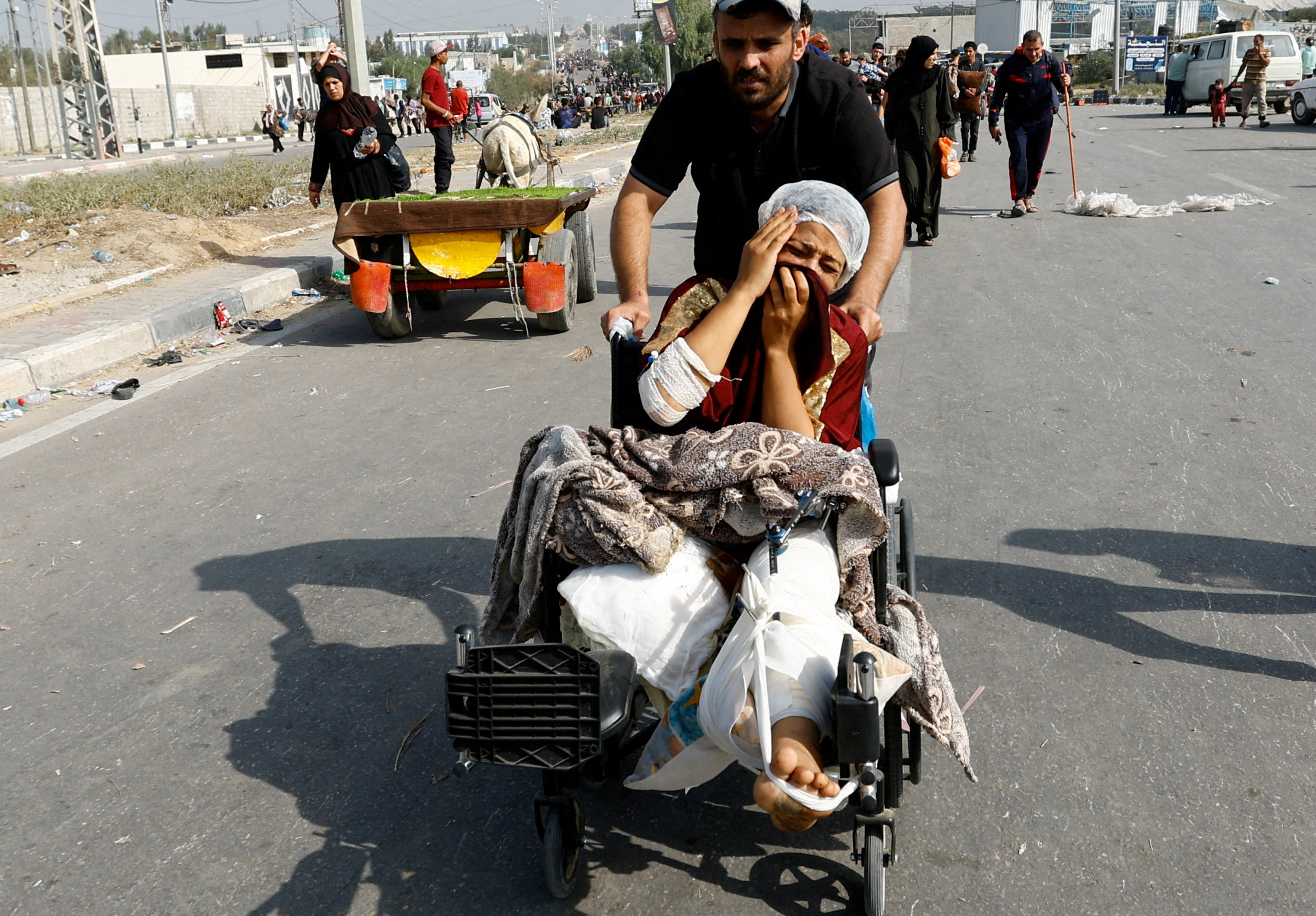 image Gaza officials say Israeli strikes kill 27 amid US unease at death toll