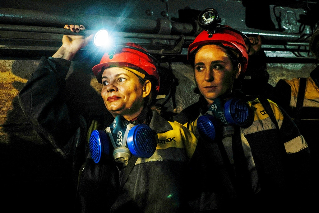image Ukraine&#8217;s coal mines turn to women to solve wartime staff shortages