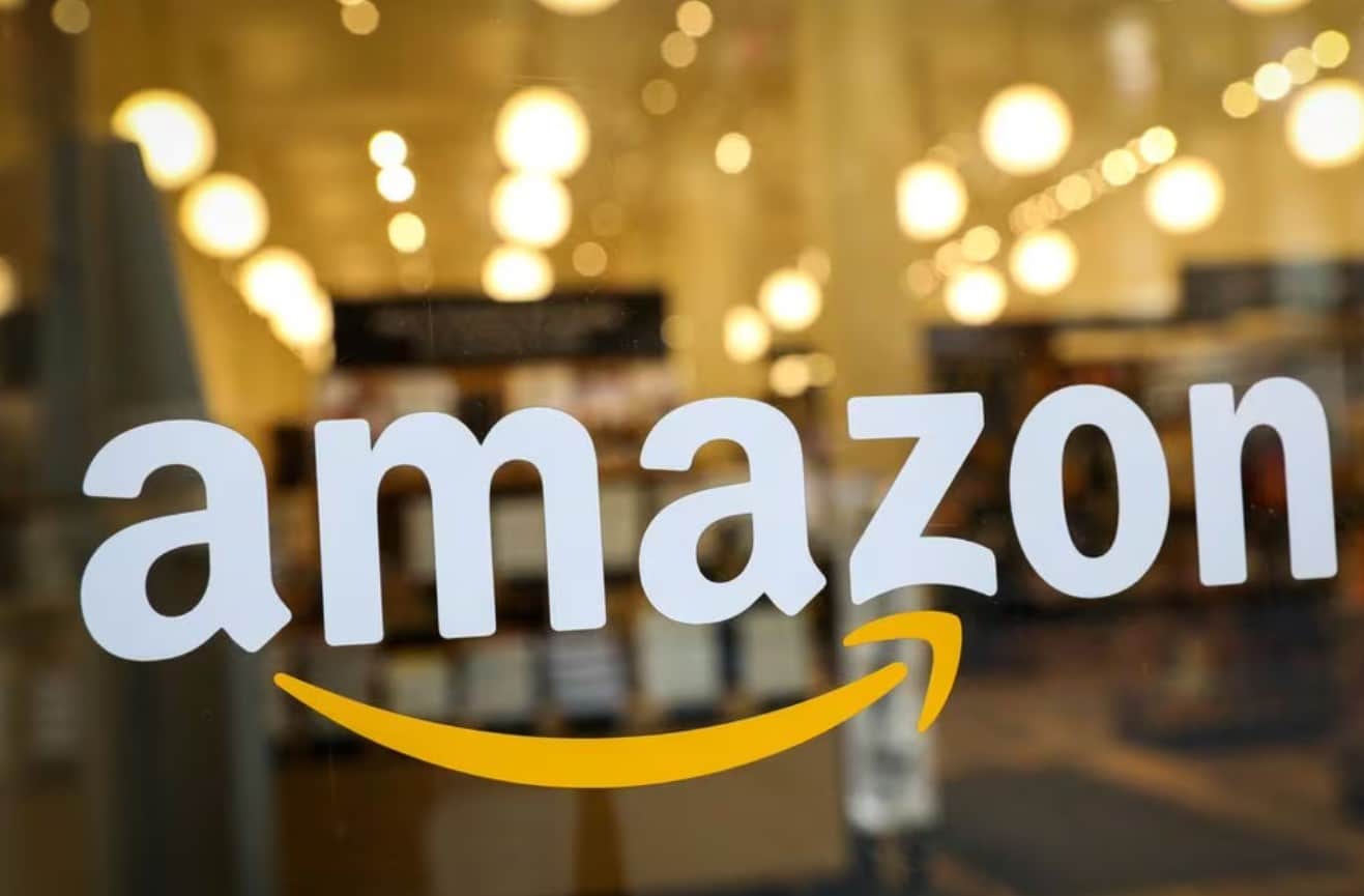 image Amazon results beat estimates, revenue forecast misses
