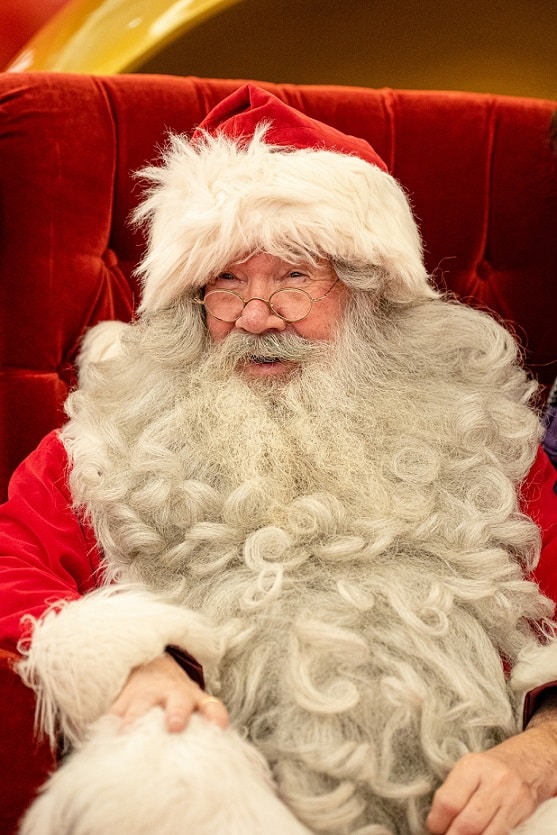 Mall of Cyprus, G. Charalambous invite you to Santa photoshoot