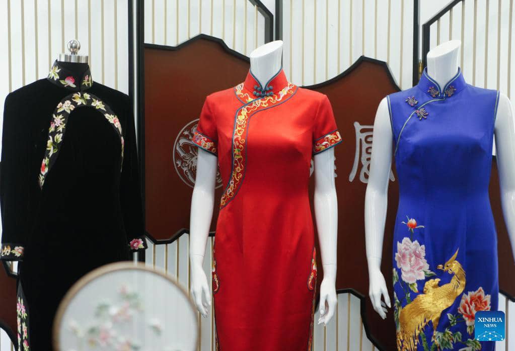 culture traditional chinese clothing